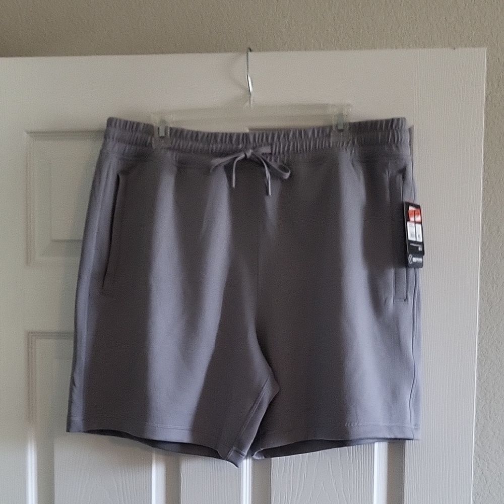 Men's Gray Shorts